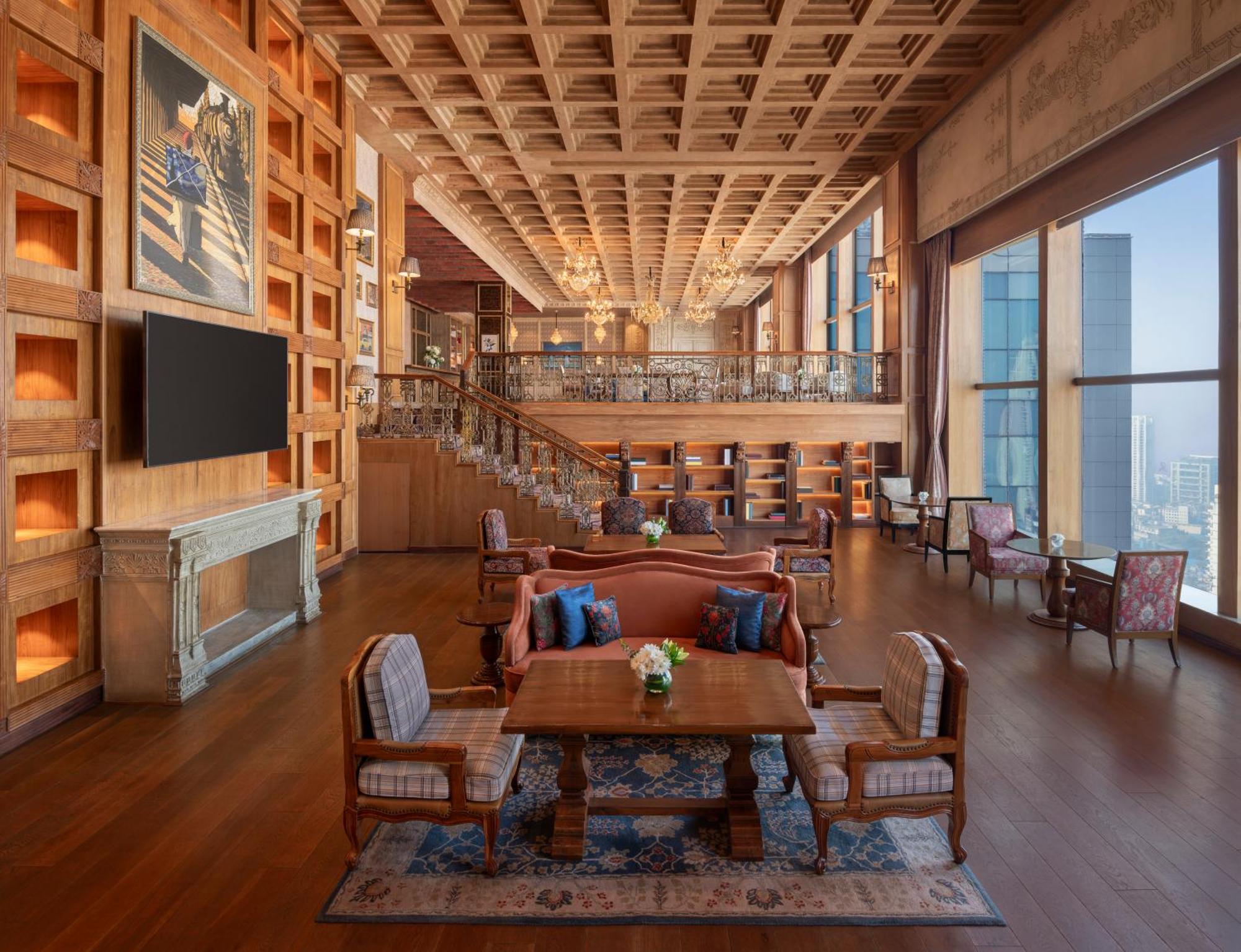 Hotel The St. Regis Bombaj Exteriér fotografie The Club Lounge at the 36th floor
